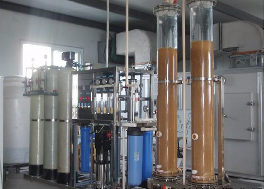 反滲透設(shè)備的膜殼材質(zhì)是什么