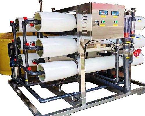 反滲透超純水設(shè)備價格一般是多少？-藍(lán)膜